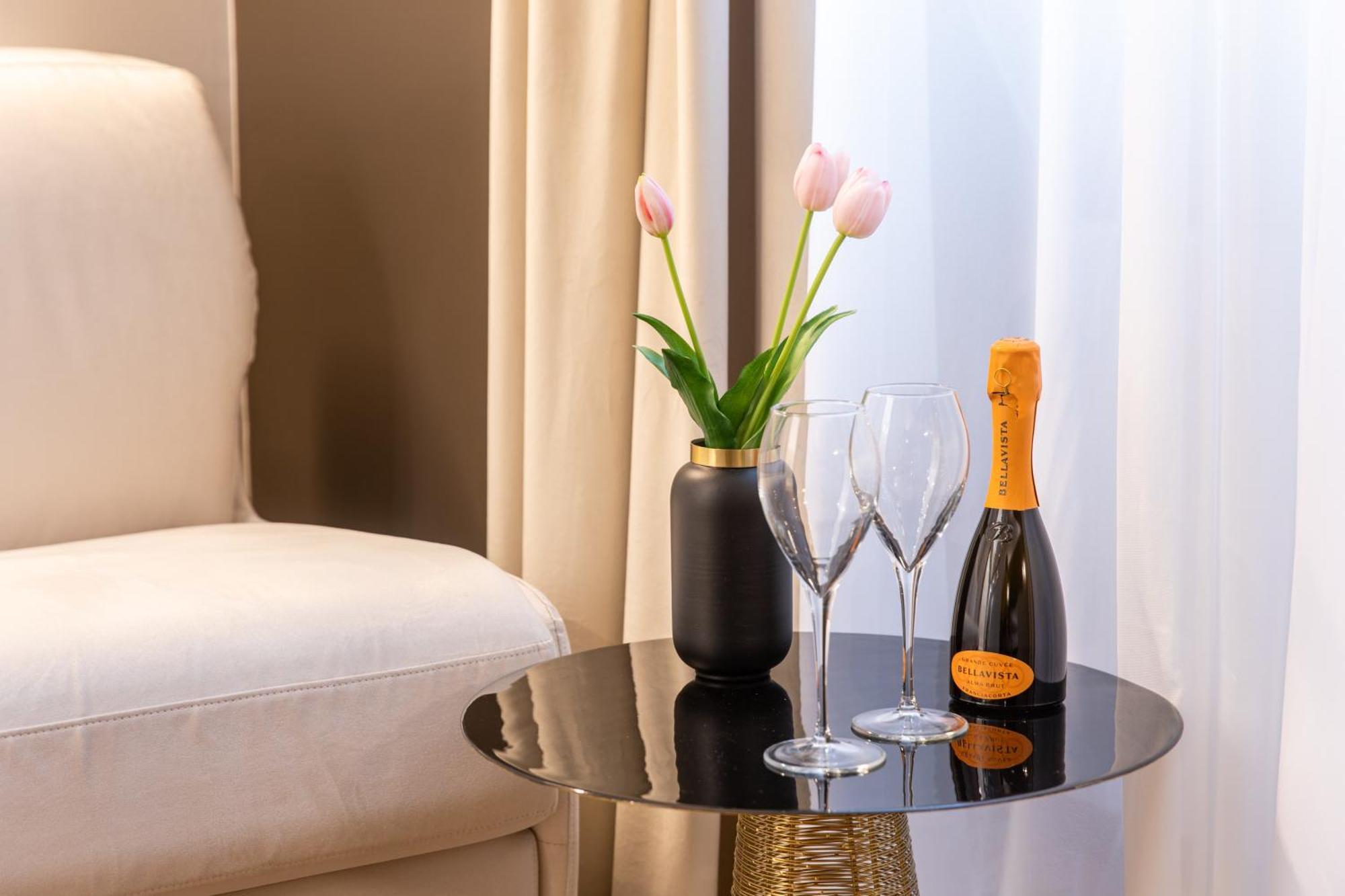 The Dream Suites Milan Luaran gambar